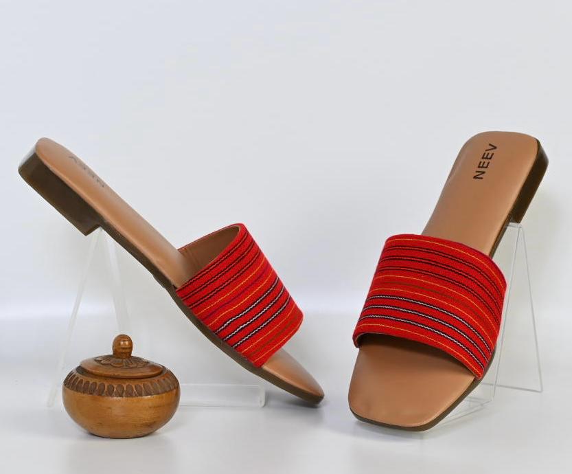 WOMEN FLAT SANDAL WITH TRADITIONAL HANDWOVEN FABRIC